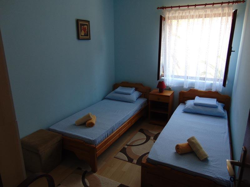 Apartman Sucuraj Apartment Екстериор снимка